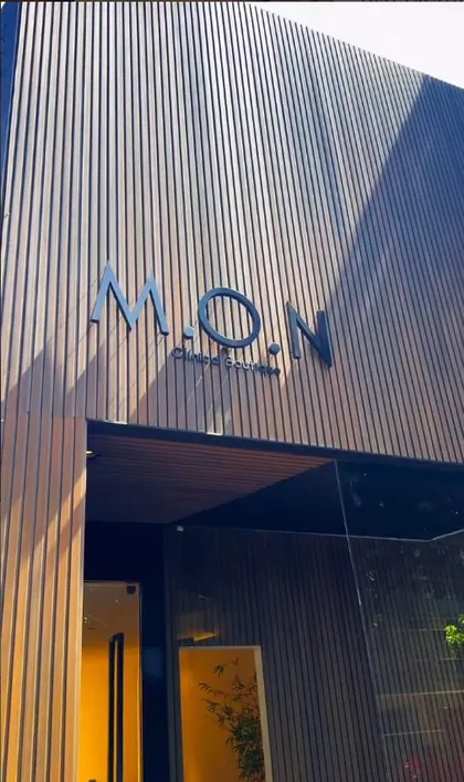 Fachada da M.O.N Clínica Boutique, na Av. Cmte. Brás de Aguiar, em Nazaré, Belém - PA